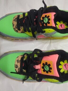 Women's Nike Air Max 90 LX Illusion Green Sneakers